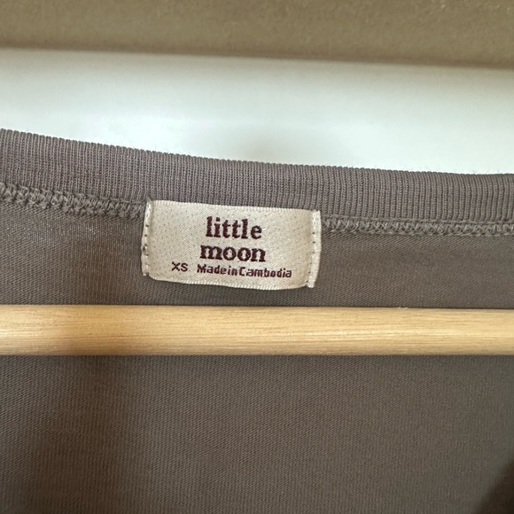 Little Moon Charcoal Ruched V-Neck Crop Top - Picture 3 of 6